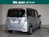 色は精悍なブライトシルバーメタリックです。