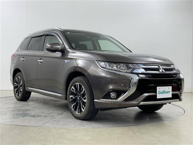 アウトランダーPHEV 2.0 G ナビパッケージ 4WD 4WD 修復歴無し