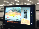 【パノラミックビューモニター】専用のカメラにより、上から見下ろしたような視点で360度クルマの周囲を確認することができます☆死角部分も確認しやすく、狭い場所での切り返しや駐車もスムーズに行えます。