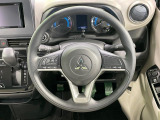 【ステアリングスイッチ】運転中、前方から目線をそらすことなく、オーディオ等の操作が可能な便利機能!安心&快適なドライブを演出してくれます♪