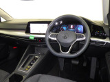 輸入車ならではの,細部まで作り込まれた,洗練されたデザインです。運転席からの視界は,店頭にてお客様ご自身の目でお確かめください.