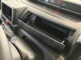 機能、内装・外装の状態、走行距離、修復歴の有無など、細部まで徹底して検査しています!