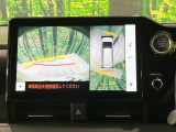【パノラミックビューモニター】専用のカメラにより、上から見下ろしたような視点で360度クルマの周囲を確認することができます☆死角部分も確認しやすく、狭い場所での切り返しや駐車もスムーズに行えます。