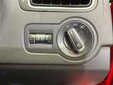 【オートライト(AUTO)】外の明るさをシステムが感知して、自動でヘッドライトが点灯します!ヘッドライトをつけ忘れを防ぐ便利機能です。