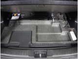 もちろんパンク修理剤&車載工具完備☆万が一のトラブルに備えて使い方もご説明いたします♪