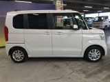 エンジンルーム、室内、クリーニング済みです。厳選したお車を屋内展示場にて展示中☆車両品質には自信がございます!ぜひ一度ご来店ください!!