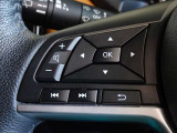 ステアリングスイッチでオーディオの操作ができます。