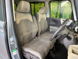 運転席シート廻りは使用感も少なく、良好な状態となっています。丁寧に使われていたことがよくわかりますね。