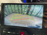【バックカメラ】駐車時に後方がリアルタイム映像で確認できます。大型商業施設や立体駐車場での駐車時や、夜間のバック時に大活躍!運転スキルに関わらず、今や必須となった装備のひとつです!