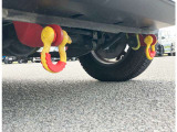 【県外のお客様】全国登録納車可能です。陸送料金を別途頂ければ、ご指定場所でご納車致します。詳しくはスタッフまでお尋ね下さい。