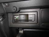 グローブボックス内にETCのスロットルがあります