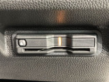 いまや快適なカーライフに欠かせないETCが付いています。