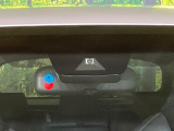 【トヨタセーフティセンス】走行中に前方の車両等を認識し、衝突しそうな時は警報とブレーキで衝突回避と被害軽減をアシスト。より安全にドライブをお楽しみいただけます。