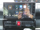 (ディスプレイオーディオ)スマホと車をつなぐことで色々なサービスを楽しめます。