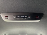 店舗にて現車の確認もいただけますので、お電話で在庫のご確認の上是非ご来店くださいませ。