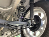 お車を安心してお乗りいただく為には、足回りの定期点検が欠かせません。サービスサポート(有償保証)では無料点検もご提供しており、安心のカーライフをお過ごしいただけるサポート体制が整っています。