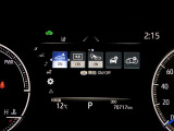 《ロードサインアシスト(RSA)》カメラで道路標識を認識。マルチインフォメーションディスプレイに表示します。標識の見逃し防止をサポートしてくれます!