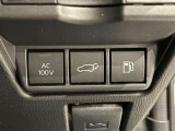 パワーバックドア付き。運転席から離れることなく車両後方のバックドアを自動で開閉できます。