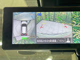 【アラウンドビューモニター】専用のカメラにより、上から見下ろしたような視点で360度クルマの周囲を確認することができます☆死角部分も確認しやすく、狭い場所での切り返しや駐車もスムーズに行えます。