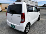 車体艶出し磨きしています!!