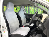ドライバーによって運転しやすいポジションは異なり、あの車はどうなのか不安なこともありますよね。気になるお車は店頭で乗り込んでご確認いただけます♪