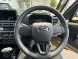個性豊かなスタッフがお客様のご来店をお待ちしております。 女性の方、車に詳しくない方にも愛車選びをしっかりとサポート致します!!