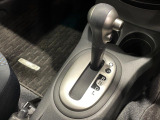 【フロアCVT】無段階変速機能でスムーズな走行をお楽しみいただけます♪エンジンパワーを無駄なく車輪に伝えるから低燃費にも貢献!