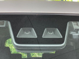 【スマートアシスト】走行中に前方の車両等を認識し、衝突しそうな時は警報とブレーキで衝突回避と被害軽減をアシスト。より安全にドライブをお楽しみいただけます。