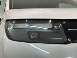 LEDヘッドライトは、点灯の瞬間から最大光量を発揮し、突然暗くなるトンネルなどでの安定感を高めます。