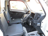 お電話での来店予約や1日車検のご予約も受け付け中です。カーセンサーフリーダイアルもご用意致しております。不明な点などもございましたらお気軽にお電話下さい。