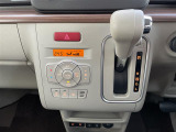 【 オートエアコン 】車内温度を感知して自動で温度調整をしてくれるのでいつでも快適な車内空間を創り上げます!//