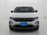 VWは小さな車も、大きな車も、平等です。クラスによって品質や安全性に差を付けない。ボディ剛性と精度、重厚なドアの音はどの車種も共通です。是非一度体感してみて下さい。