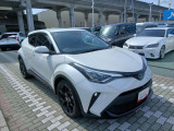 トヨタの中古車には3つの安心をセットにしています。1トヨタ認定検査員による車両状態の評価。2まるまるクリーニングによる内外装のクリーニング。31年間走行距離無制限の安心保証(無料)。