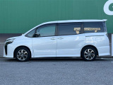 【左サイド】店舗にて現車の確認もいただけますので、お電話で在庫のご確認の上是非ご来店くださいませ!!!