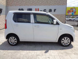 全ての車輌を厳選して仕入れており、自信をもってご提案出来る車輛を揃えております。