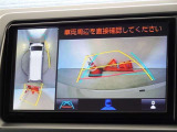 バックガイドモニターを装備しています、車庫入れもラクラクです。パノラミックビューモニターを搭載しています、上からの画像も表示されます。