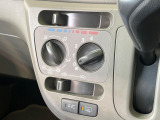 寒い冬も暑い夏も全席に快適な空調を届けてくれる、ダイヤル式エアコンを装備♪