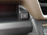 お車を購入される際はご不明な点や不安な点もあるかと思いますが、困ったらお気軽にご相談下さい! 0566-71-1630 までお電話頂ければ当店のスタッフがじっくりお話を聞かせて頂きます!