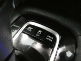 トラクションコントロール装備です。すべりやすい路面での発進時や加速時にタイヤの空転を抑え、駆動力確保に貢献する機能です。詳細は販売店スタッフまでおたずねください。