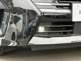愛車のフロントマスクを一新!最新の鋭い光で存在感を放ちます。車検対応ながら、カスタム感溢れるスタイリッシュな輝きをあなたの愛車に。