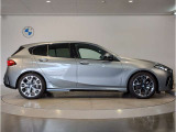 ご納車後も全国約200拠店のBMW正規ディーラーサービス工場にて保証対応いたします。お近くのBMW正規ディーラーをご案内の上、アフターメンテナンスをお受け頂けますので、安心してお乗りいただけます!!