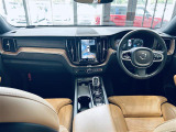 XC60 B5 AWD インスクリプション 4WD 4WD 本革シート