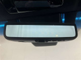 後方確認をミラーではなくカメラ映像で確認出来るデジタルインナーミラーを搭載!荷物があり、後方確認が出来ない時や雨天時などにとても便利☆