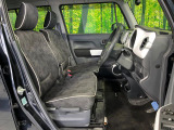 運転席シート廻りは使用感も少なく、良好な状態となっています。丁寧に使われていたことがよくわかりますね。