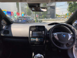 シンプルな運転席回りで操作も楽です