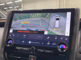 【全周囲カメラ】専用のカメラにより、上から見下ろしたような視点で360度クルマの周囲を確認することができます☆死角部分も確認しやすく、狭い場所での切り返しや駐車もスムーズに行えます。