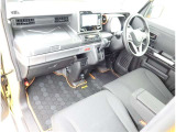 高品質カークリーニング ピカピCar 外装・内装、岐阜トヨペットの専門スタッフがシートもカーペットも綺麗に洗浄済み!プロの仕上げを是非ご確認下さいませ。