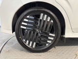 タイヤサイズは205/55R17です☆