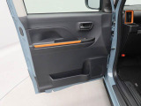 先進技術によってさらに進化した【スマートアシスト】が毎日の運転で感じる不安や緊張を減らし、ヒヤッとするシ-ンを未然に防ぐためにサポ-トします!
