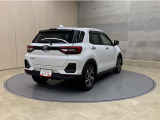 お車をご購入時のみご入会頂ける「メンテナンスパスポートUプラン」がございます。定期点検と次回車検整備費用を前払い頂くことでお得に整備をお受け頂けます。